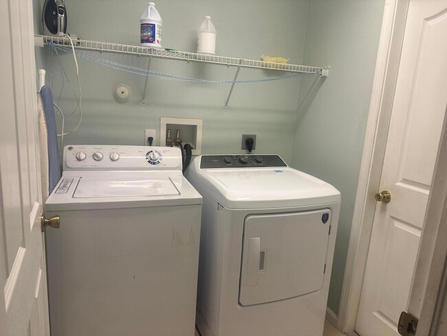 Photo - 585 SW Undallo Rd