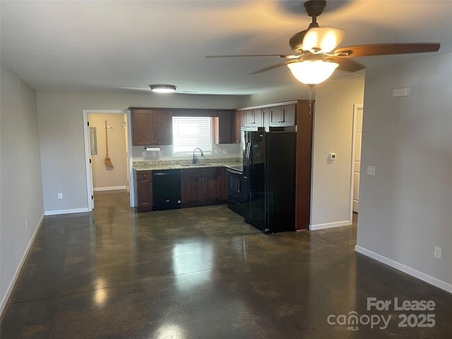 Photo - 4421 Dillbrook Ln