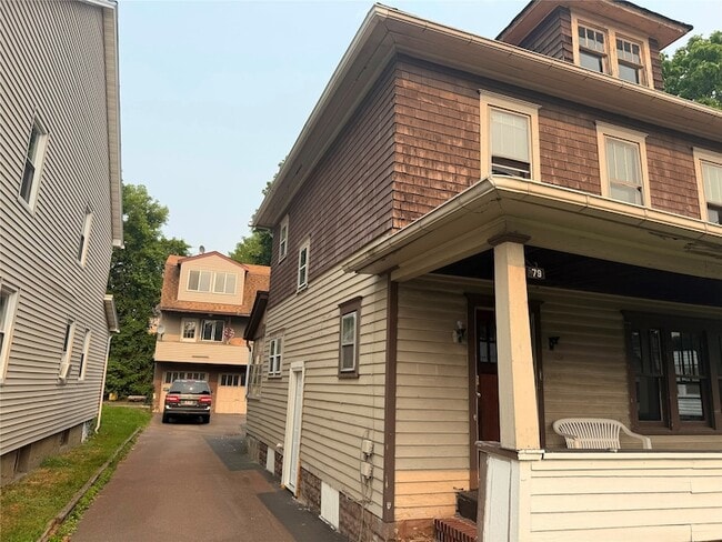 Building Photo - 79 Baker St Unit 1