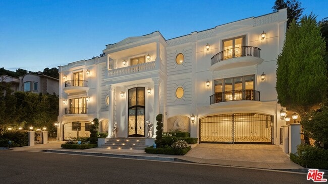 Photo - 1455 Robmar Dr