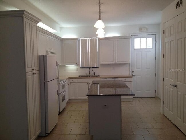 Photo - 605 Elmhurst Ct