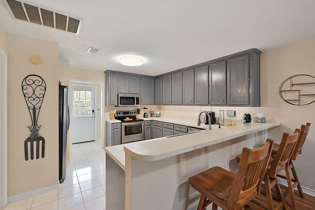 Photo - 2015 Colgate Dr Unit ID1328066P