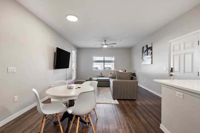 Photo - 15 W Villa Rita Dr Unit ID1244314P