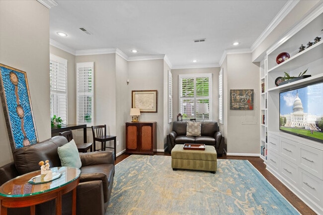 Photo - 445 15th St SE Unit SI FL1-ID1346773P