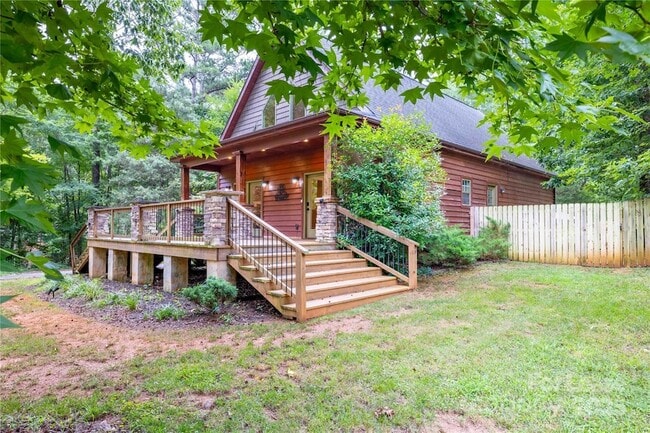 Photo - 102 Serene St