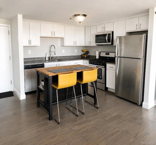 Photo - 250 E Harbortown Dr Unit 1507