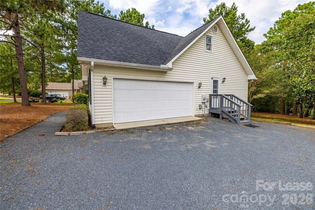 Photo - 102 Seminole Ct