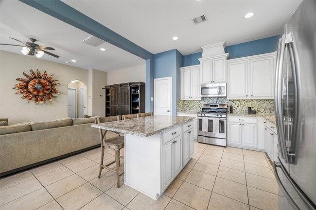 Photo - 122 Cheswood Forest Dr