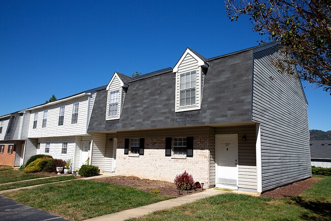 Photo - Haw Creek Mews Apartments and Townhomes