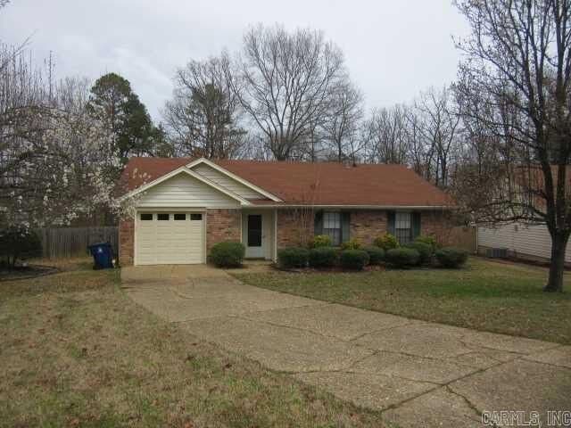Photo - 81 Oak Forest Loop