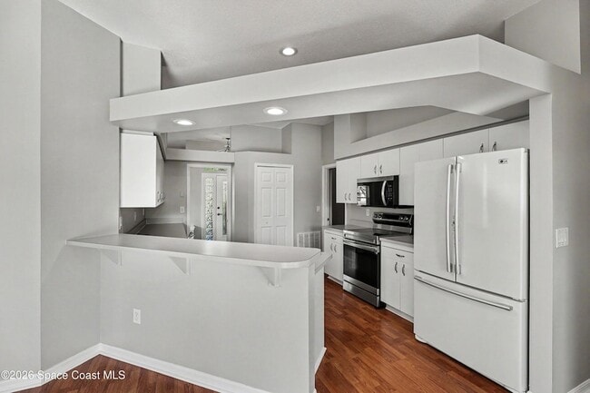 Photo - 8056 Bracken Ln