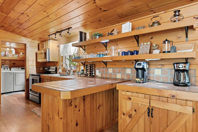 Photo - 1390 Snake Nation Rd Unit ID1310911P