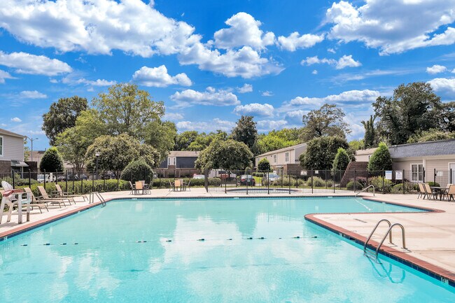 Photo - BayPointe Crossing