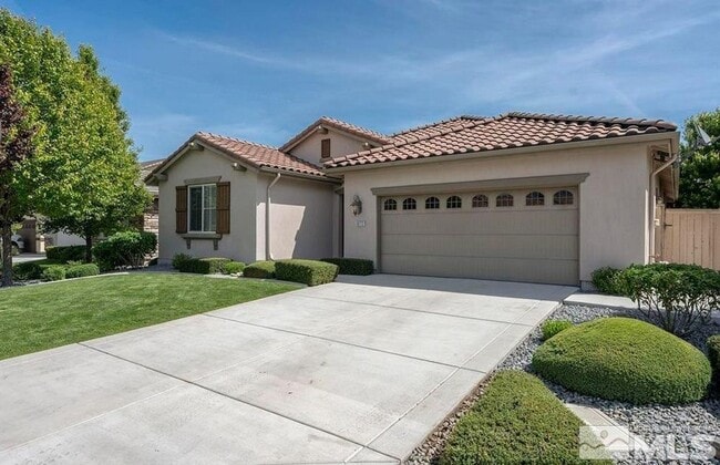 Building Photo - 10772 Ridgebrook Dr