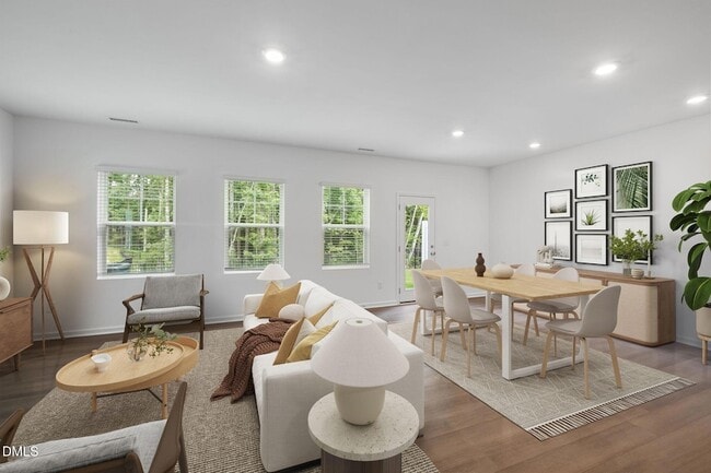 Photo - 421 Deep Oak Dr