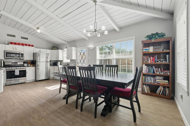 Photo - 743 Greenhaven Dr Unit ID1239619P