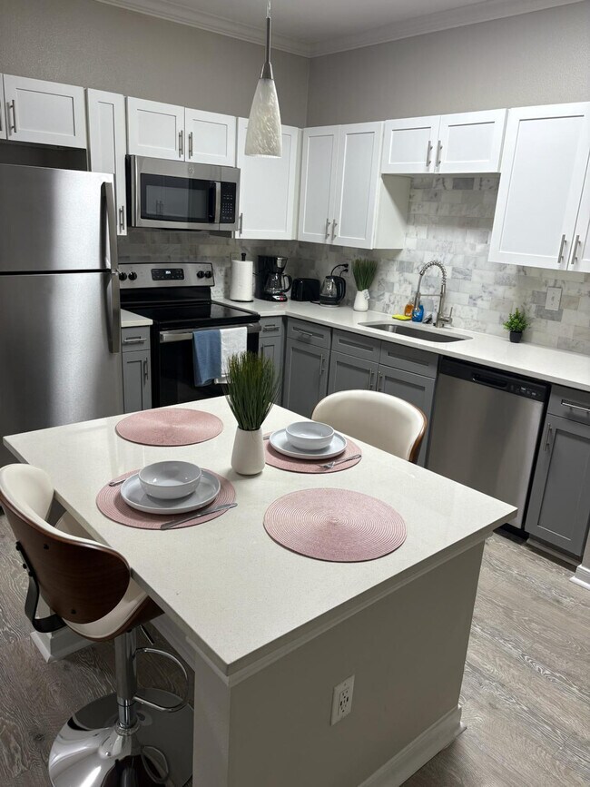 Photo - 10333 Research Forest Dr Unit SI ID1603666P