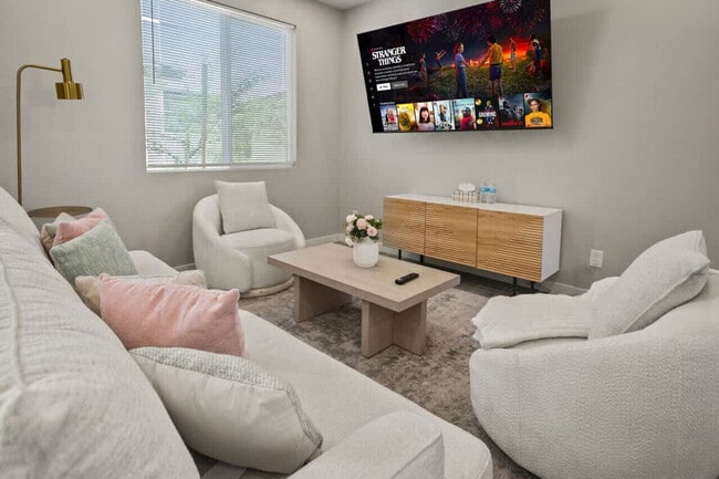 Building Photo - 6606 W Paradise Ln Unit ID1240447P