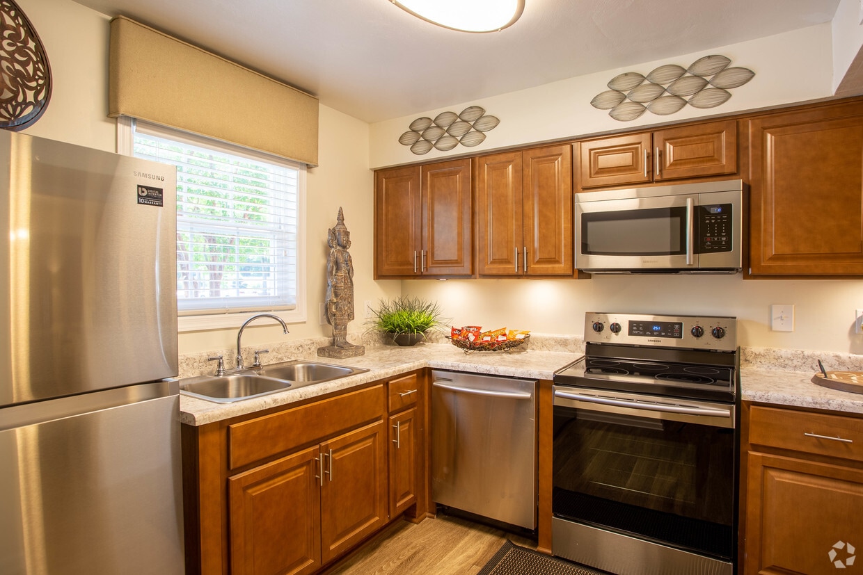 Floor Plan - The Dogwood Townhouse