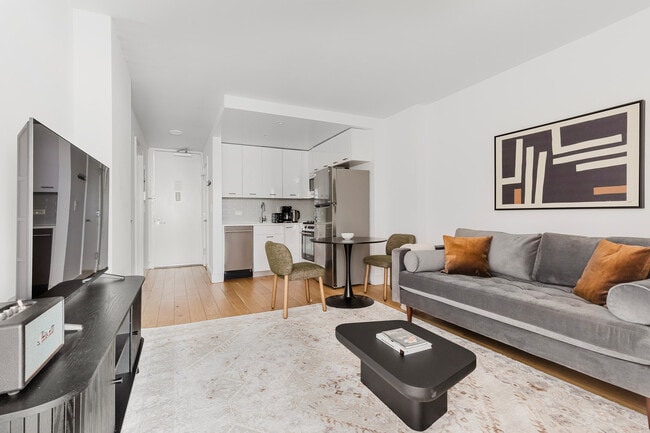 Photo - 230 E 44th St Unit FL4-ID2068