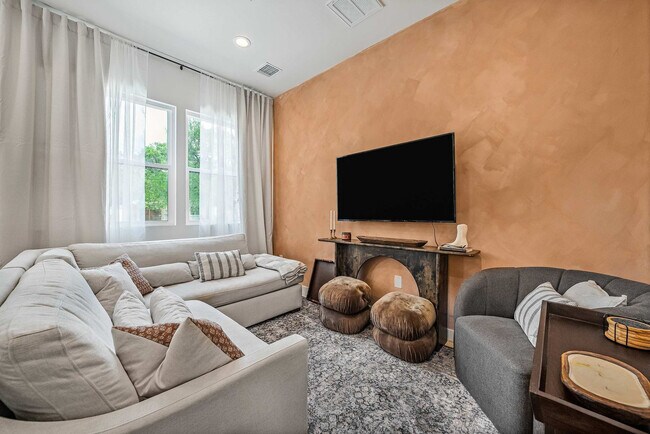 Building Photo - 1601 St Albans Blvd Unit ID1292405P