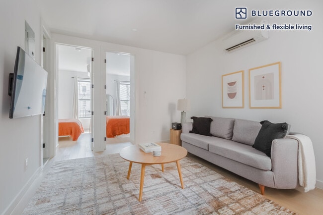 Photo - 250 N 6th St Unit FL2-ID1487