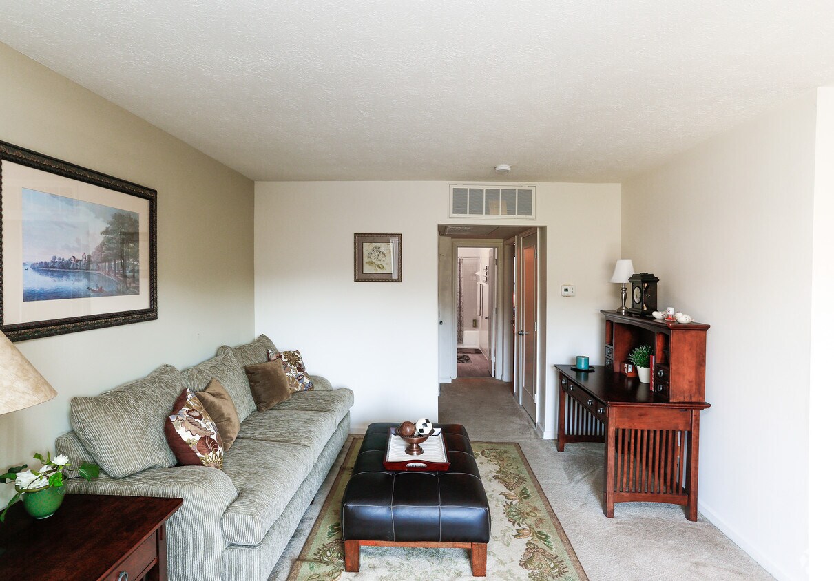 Floor Plan - 1Bd/1Ba-Up (D)