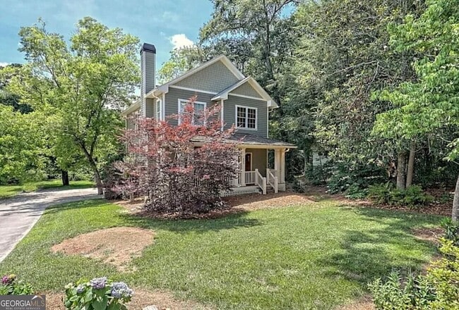 Photo - 643 Washington St