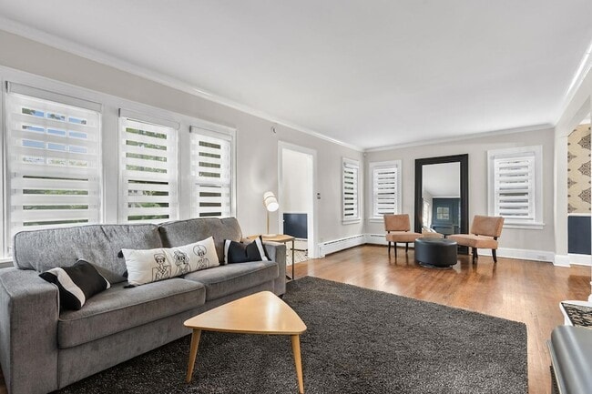 Photo - 4848 Ewing Ave S