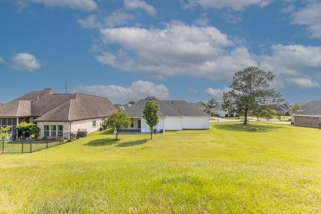 Photo - 321 Cypress Lakes Dr
