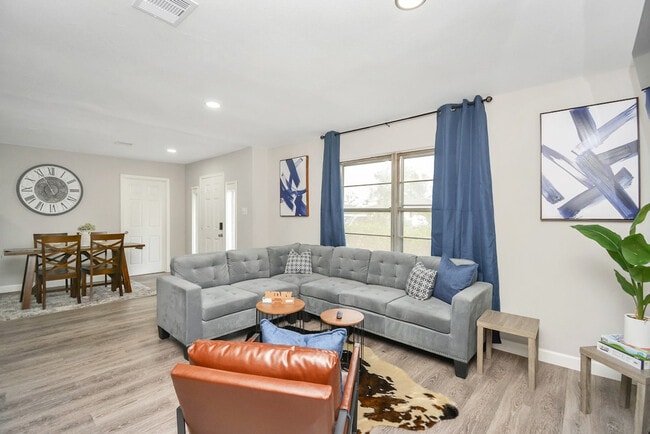 Photo - 4710 Paradise Ln Unit ID1056429P