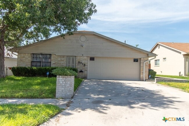 Building Photo - 2018 Newton Dr