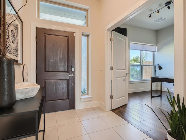 Photo - 8005 Beacon Knob Way