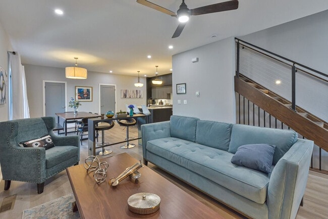 Photo - 1257 Francis St NW Unit SI ID1596447P