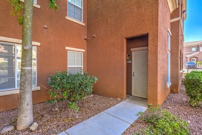 Photo - 3920 Legend Hills St Unit 202