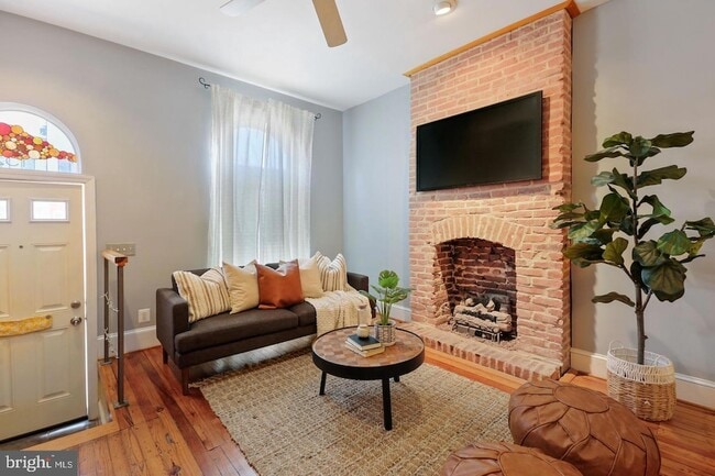 Photo - 1528 Covington St