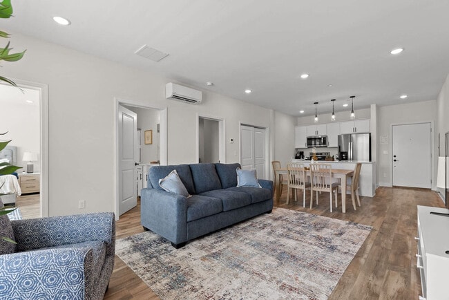 Photo - 2318 E Main St Unit ID1043905P