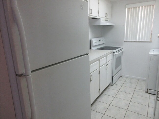 Photo - 2410 SE 16th Ave Unit H