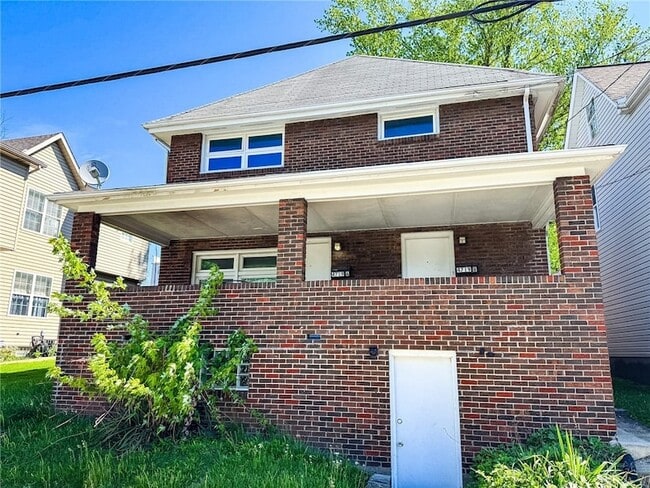 Building Photo - 4719 3rd St Unit 2