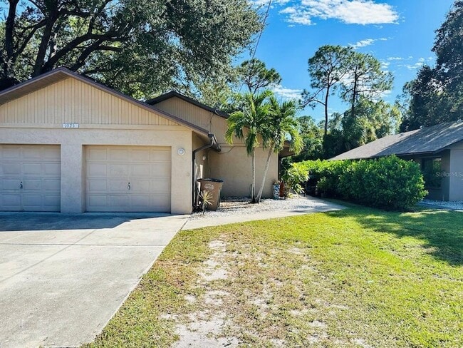 Building Photo - 1025 SE 24th Ave