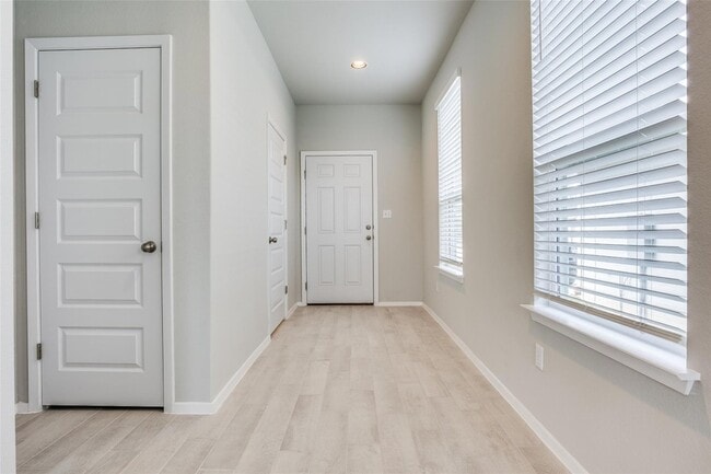 Photo - 146 White Dunes Dr
