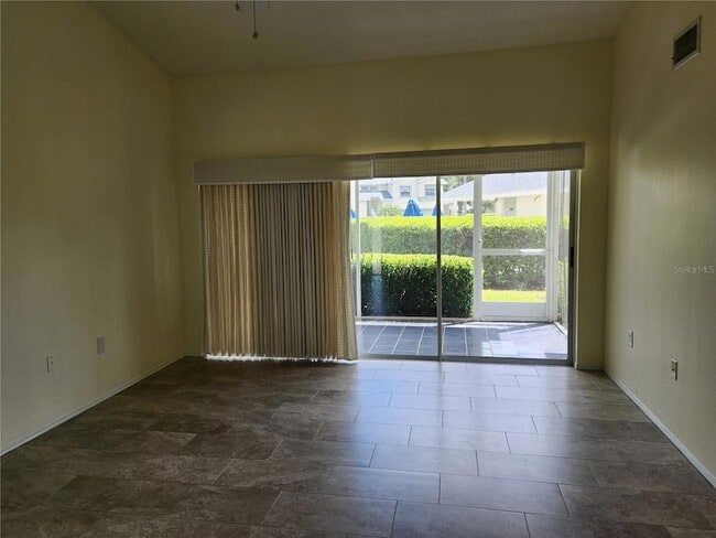 Photo - 6330 Green Oaks Cir Unit 6330