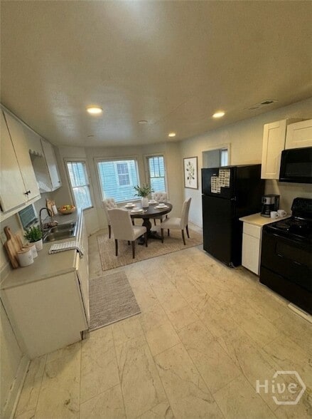 Photo - 2033 California Ave