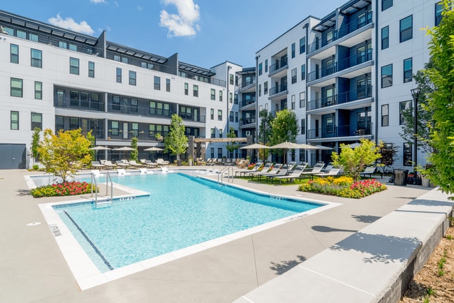 Building Photo - Eden at Lakeview