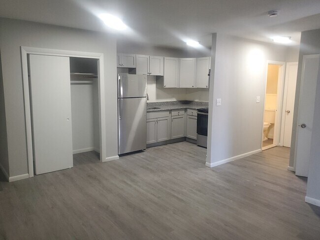 Photo - 760 Cummins Hwy Unit 26