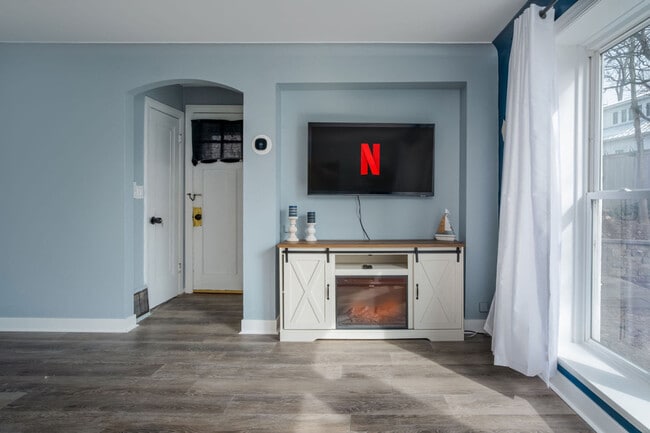 Building Photo - 139 Cora Ave Unit SI ID1374790P