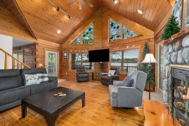 Photo - 5000 Gahan St NE Unit SI ID1494639P