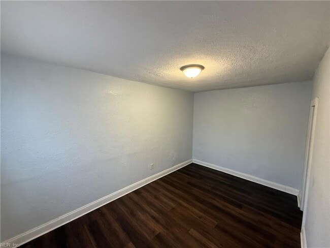 Photo - 1510 Wilson Rd Unit 1