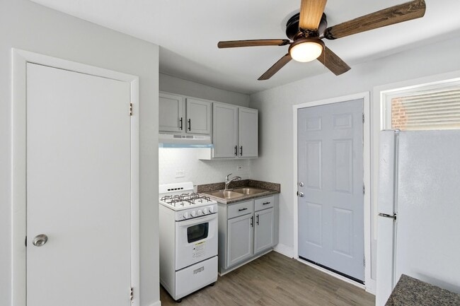 Photo - 12300 S Elizabeth St