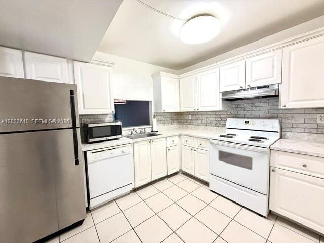 Photo - 731 N Pine Island Rd Unit 103
